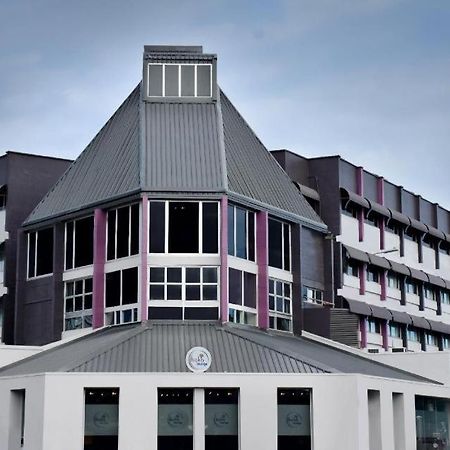 Peninsula International Hotel Сува Екстер'єр фото