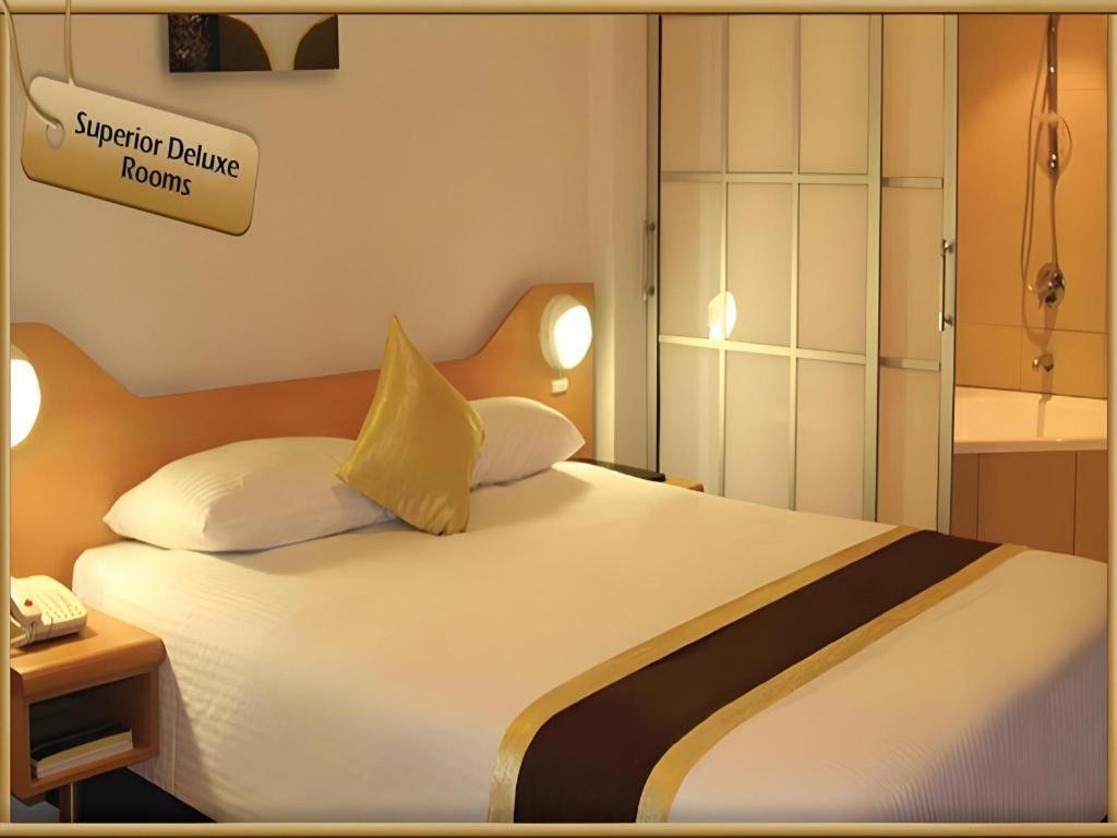 Peninsula International Hotel Сува Екстер'єр фото