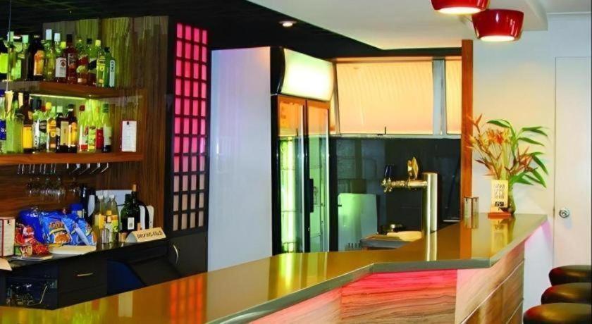 Peninsula International Hotel Сува Екстер'єр фото